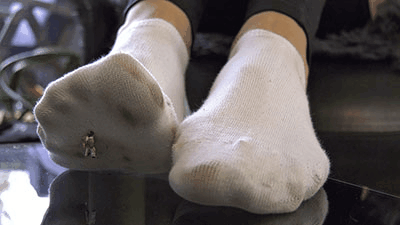 110622 - Little pervert tortured under stinky socks