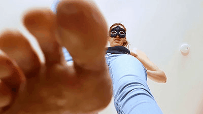 121579 - Trampling your face under my dirty bare feet (small version)
