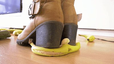 121793 - Bananas and cucumbers under my boot soles (small version)