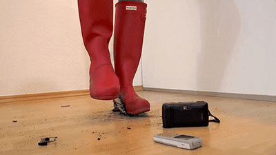 89259 - Phones and camera crushed under Hunter boots (small version)