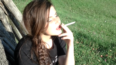 43037 - Bad Girl Smoking