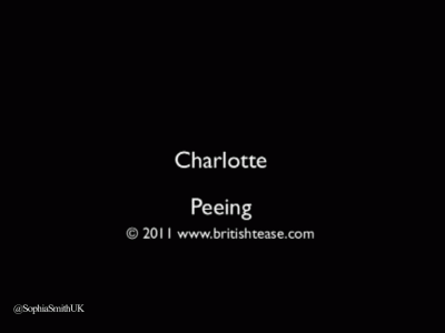 68461 - Charlotte Peeing