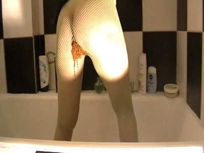 78397 - Shitty diarrheea in green pantyhose after humiliation