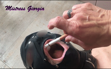 92747 - Mistress Giorgia's lipstick