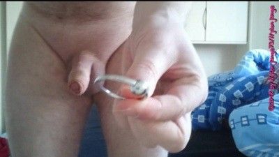 101860 - Jerk off with the glans ring