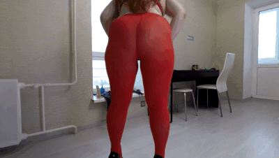 142246 - Pooping in Red Pantyhose