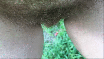 116202 - Hairy Pussy Pees