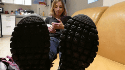 117762 - Ashley Sparxx - Pov Foot Massage For Tiny Size 5 Rancid Feet
