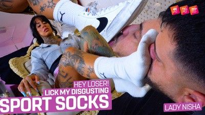 181311 - The loser on a leash has to lick my disgusting sports socks!