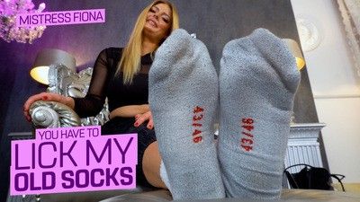 186214 - You are now going to lick my dirty old socks