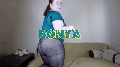 133003 - Shitting And Farting In Leggings