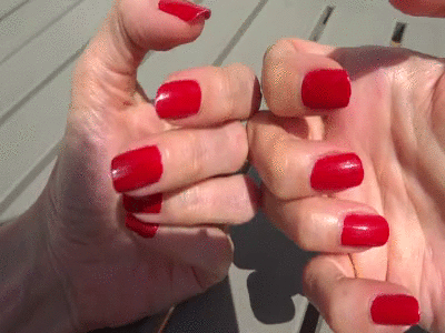 156633 - Red fingernails are so pretty - long natural nails!