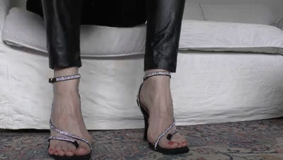 180367 - Sexy toe sandals high heels worn with pads part 1