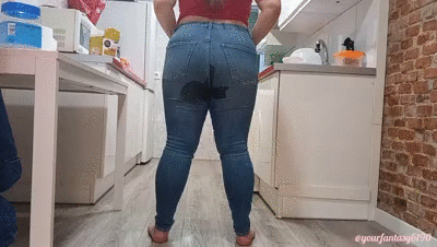 174548 - Pooping in blue jeans