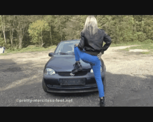 39293 - Wrecking the Corsa - Part 1 of 6