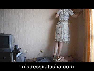 106893 - Mistress Natalia - Summer Trampling