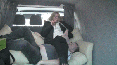 91531 - Sarah Pulls Down Her Pants & Then Sits On Mark's Face In The Camper Van