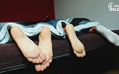 145837 - Two girls' morning feet in bed