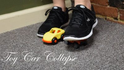 94534 - Toy Car Collapse