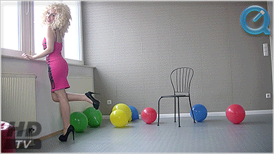 67440 - Princess Jen - Big balloons Popping