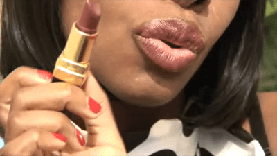 142105 - Lipstick Repetition