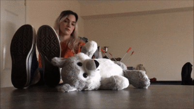 129591 - Melissa stomps and crushes her teddy bear