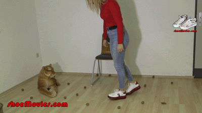 174545 - A Lady in Karl's sneakers crushes nuts (0266) 4K UltraHD