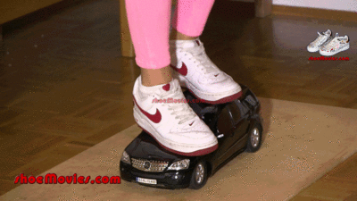 188228 - Jane crushes a Mercedes model car under her Nike Air For ce sneakers (0054)