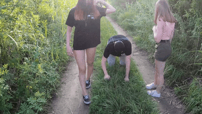 165886 - ALISA and DIANA - Walking in the fresh air with the fat idiot - GOPRO CAMERA (mp4)