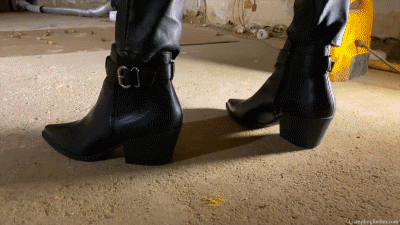 157404 - Mistress Krush - Grapes Under Leather Boots