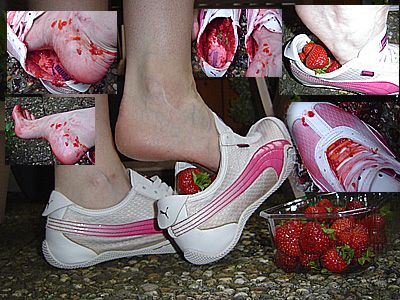 12635 - IN SHOE CRUSH strawberries in my white PUMA sneakers