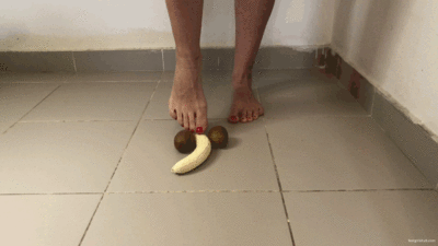 169856 - FRUIT COCK AND BALLS STOMPING - MP4 HD