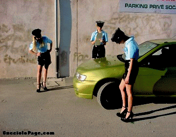183626 - Police Women Power Abuse