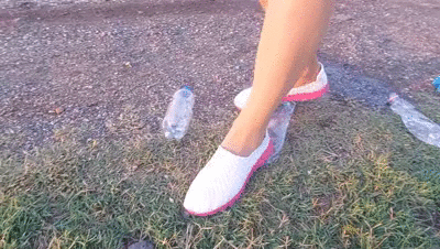 185791 - Playing with Plastic Bottles