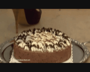 80057 - Zara Pumps crushes a cream Cake