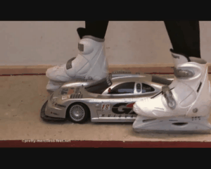 82267 - Big RC Car crushed with Ice Skates