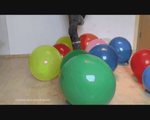 84875 - Big Balloons crushed with rubber Boots 2