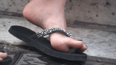 185523 - Asian girls with thong sandals and flip flops in public - Update 12154